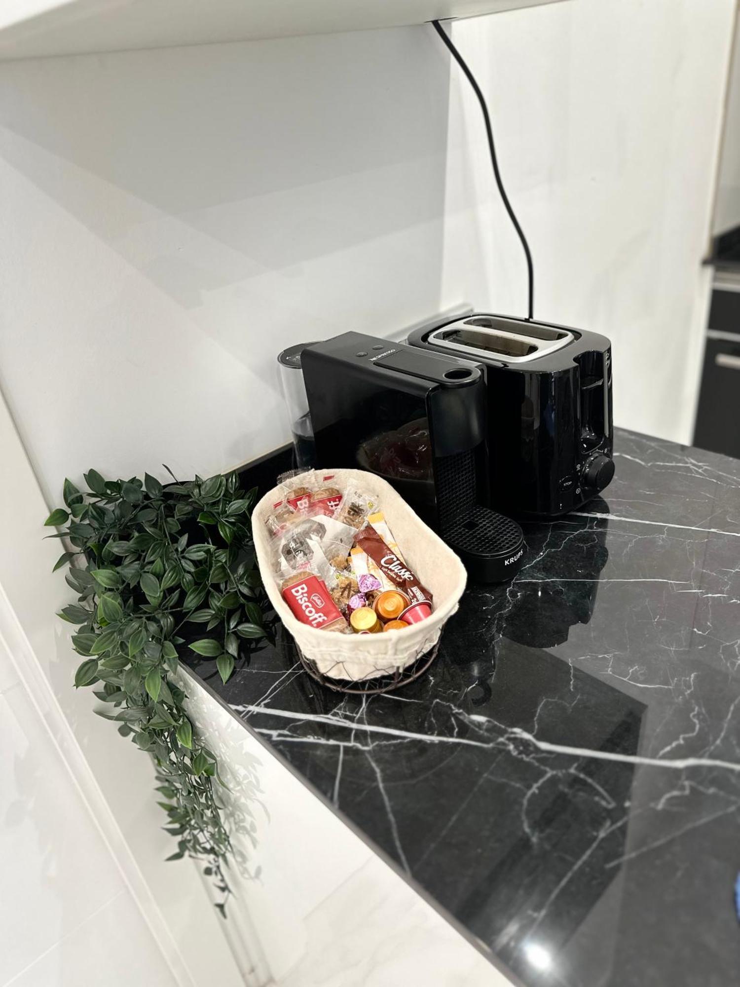 Mark Suite B8 Fuengirola Bagian luar foto